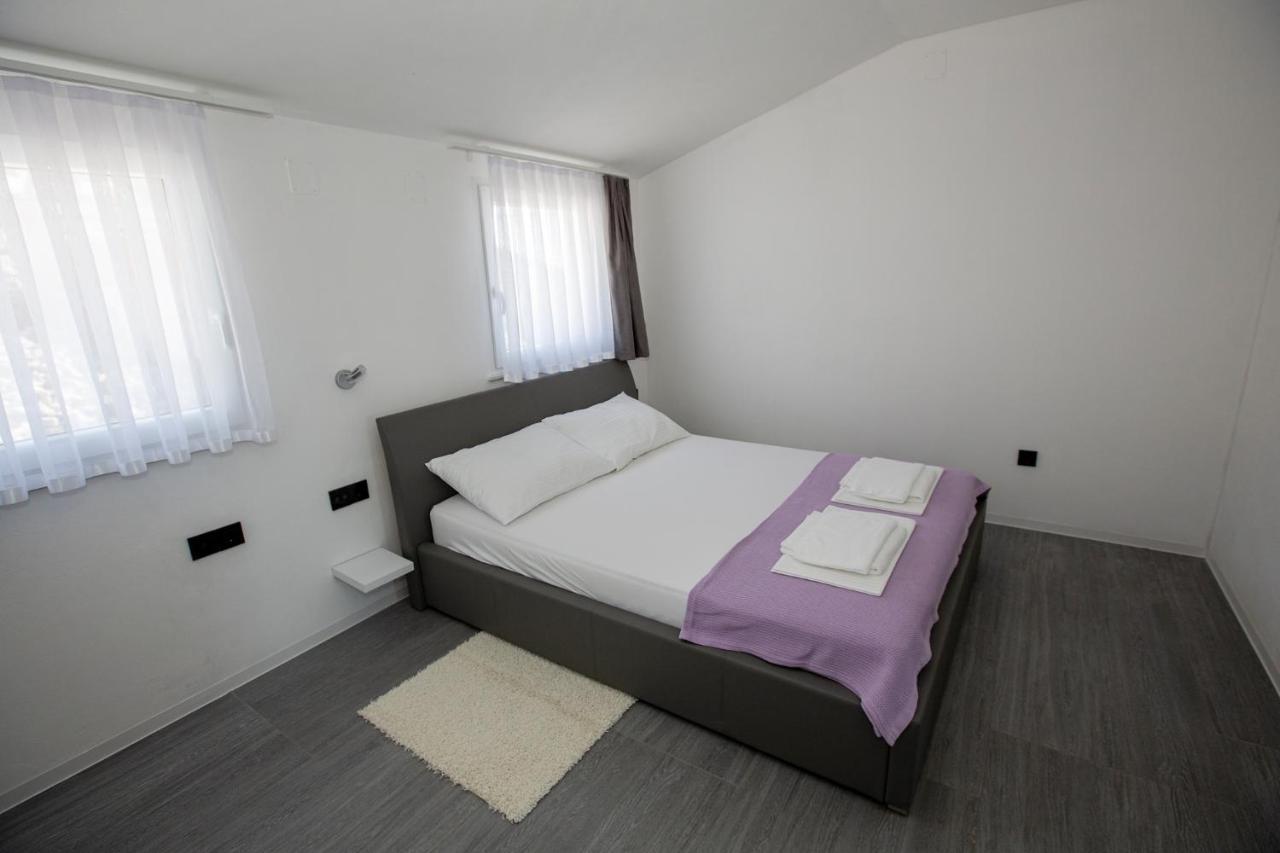Mayana Apartman Cesarica Kültér fotó