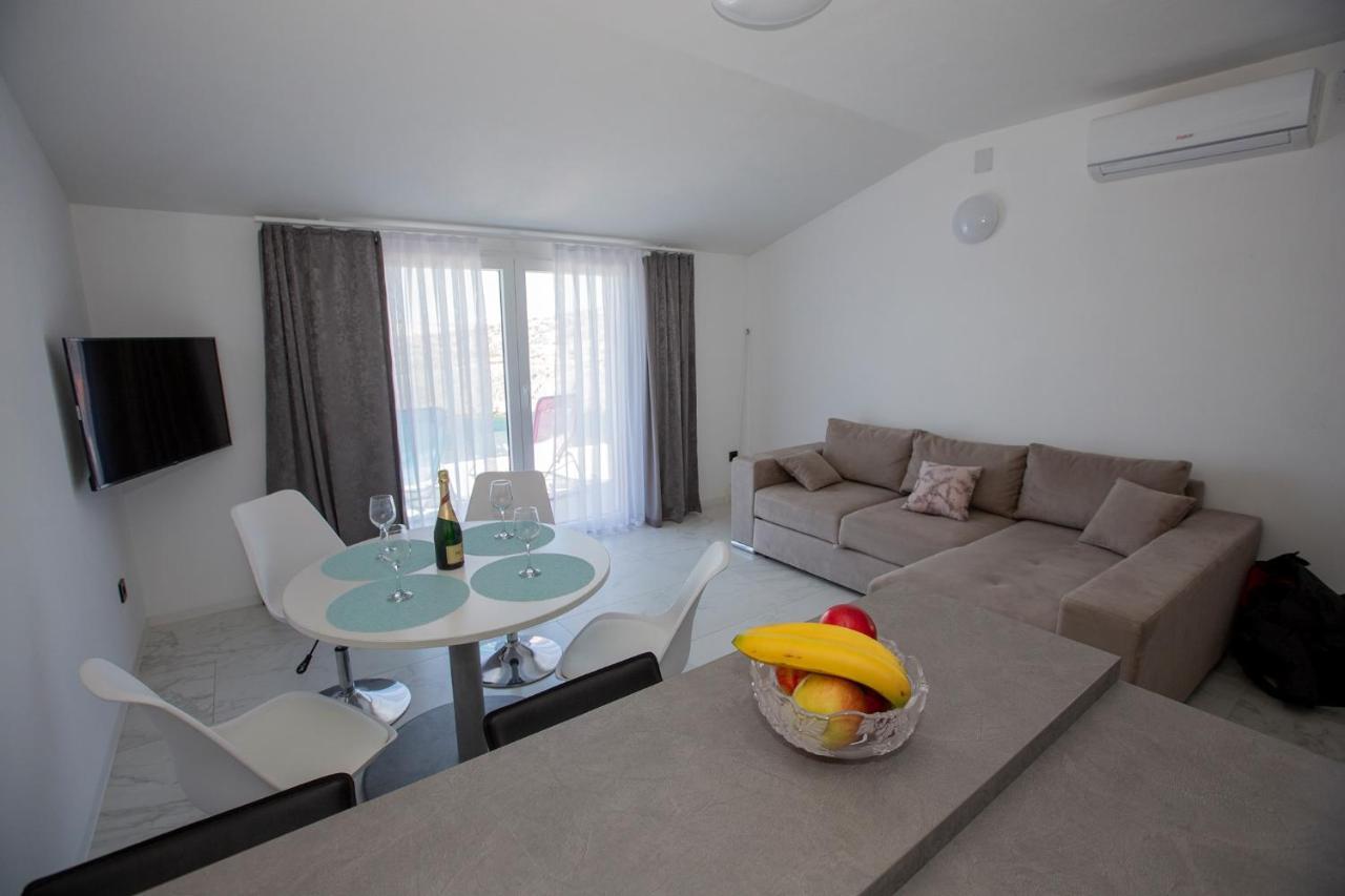 Mayana Apartman Cesarica Kültér fotó