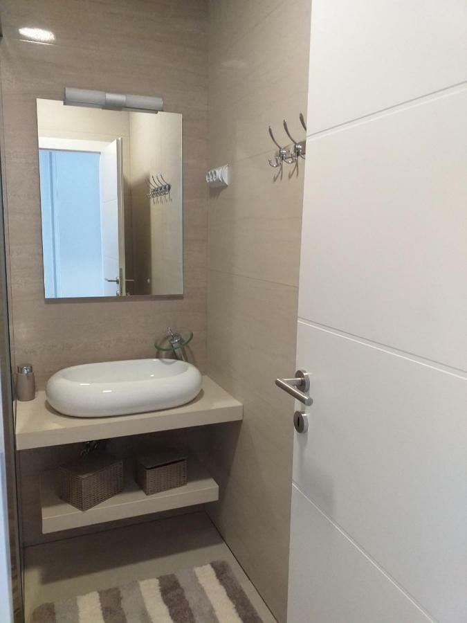 Mayana Apartman Cesarica Kültér fotó